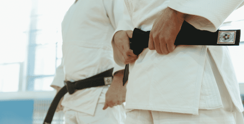 Know How To Find & Buy The Best Karate Gi?